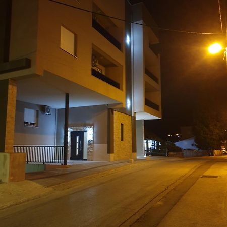 Mia Gi Luxury + Garage Appartement Mostar Buitenkant foto
